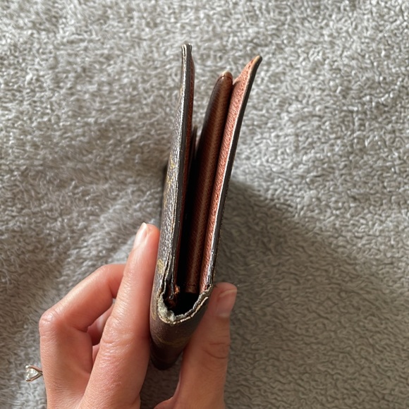 Louis Vuitton Wallet - Unisex - Picture 9 of 9